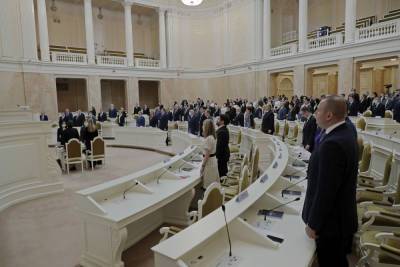 Горизбирком Петербурга передал полковнику Носову мандат сенатора Кутепова