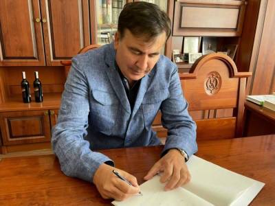 Опубликовано новое видео задержания Саакашвили в Грузии
