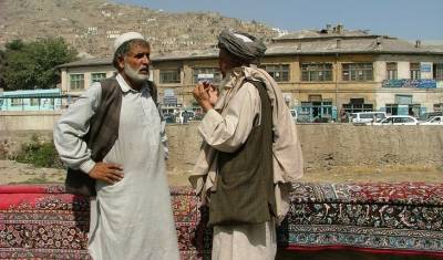 Афганцам снова выдают паспорта