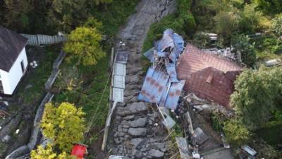 «Последствия проливных дождей»: в Сочи пострадал коттеджный поселок