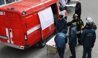 Два человека погибли при пожаре в инфекционной больнице Кирова