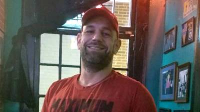 Роковое падение: 38-летний боец из США скончался после нокаута в кулачном поединке