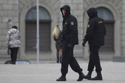 В Белоруссии задержали более 100 человек за комментарии о гибели сотрудника КГБ