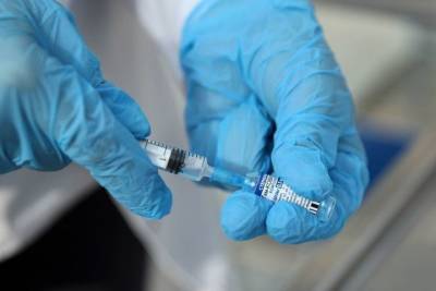 Гинцбург рассказал о вакцинации подростков от коронавируса