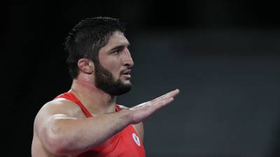Садулаев стал пятикратным чемпионом мира по вольной борьбе