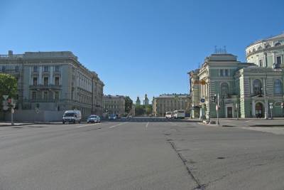 В Петербурге официально отказались от строительства выхода из метро на Театральную площадь