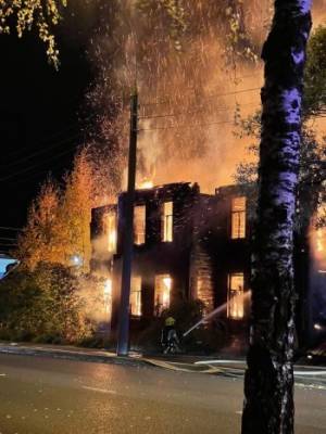В центре Вологде ночью сгорел памятник архитектуры «Дом Шахова»