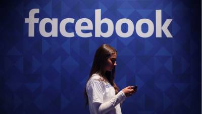 Бывший менеджер Facebook заявила, что соцсеть опасна для детей