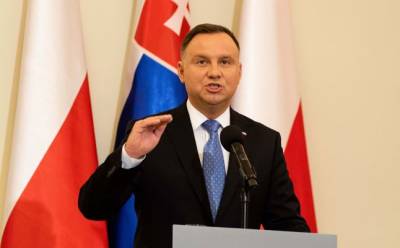 Президент Польши призвал НАТО усилить борьбу с Россией и Китаем