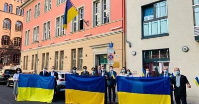 Украина надавила на "темное прошлое" Германии ради вступления в НАТО