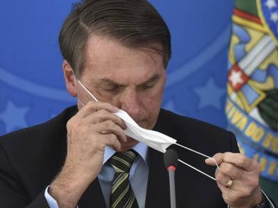 Сенат Бразилии намерен предъявить президенту обвинения в недостатках в борьбе с пандемией