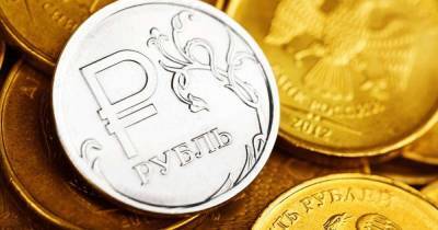 Рубль укрепился по отношению к доллару