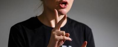 Ученые НГТУ разработали нейросеть, способную автоматически переводить язык жестов