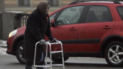 Парламент Петербурга одобрил законопроект о выплатах людям старшего возраста