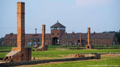 В Польше на бараках Освенцима неизвестные написали антисемитские призывы