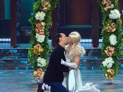 Тульские казаки потребовали закрытия канала ТНТ из-за поцелуя двух комиков
