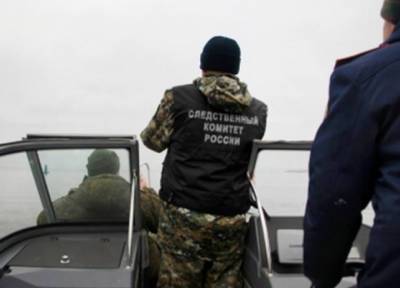 В Белом море из-за крушения судна в шторм погибли два человека, еще двоих ищут