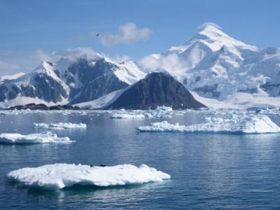 В Антарктиде зафиксировали самую низкую температуру