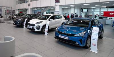 Продажи новых легковых автомобилей и LCV в России снизились на 22,6% в сентябре 2021 года