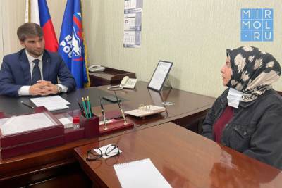 Депутат Шамиль Курахмаев помог устроить в спортивную школу детей из многодетной семьи