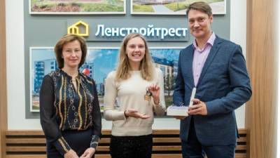 Синхронистка Светлана Колесниченко получила ключи от квартиры в Гатчине