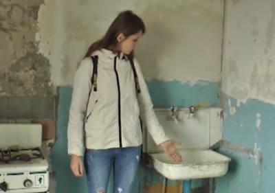 Вдову украинского воина поселили в квартире с ужасными условиями: красноречивые фото