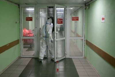 В больницах и госпиталях Костромской области спешно разворачиваются новые «красные зоны»