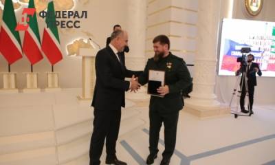 Высшую госнаграду Карачаево-Черкесии получил Кадыров от Темрезова