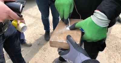Во Франции задержали судно с тонной кокаина, среди членов экипада - украинец
