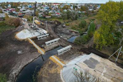 В Рязанской области продолжается ремонт моста через реку Сасовка