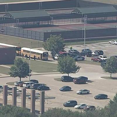 Стрельба в школе в Техасе: 4 человека ранены