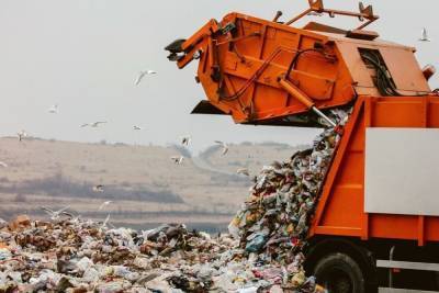 Компания-новичок без конкуренции выиграла контракт на вывоз мусора на 2 млрд рублей в Ленобласти