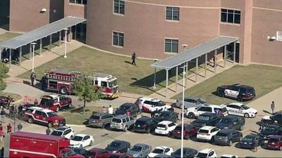 В одной из школ Техаса неизвестный устроил стрельбу, есть пострадавшие