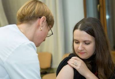 Украина получила вакцины против гриппа от трех производителей