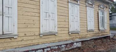 В Ульяновске при ремонте тротуара рабочие повредили объекты культурного наследия