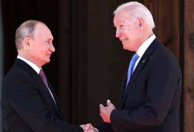 Псаки сообщила о проработке возможной встречи Путина и Байдена на G20