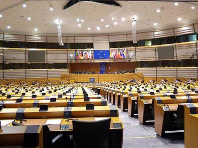 Европарламент предложил создать совет для координации политики ЕС и США