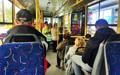 В Мелитополе ввели COVID-ограничения для общественного транспорта