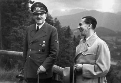 Среди почетных граждан Потсдама обнаружили соратника Гитлера