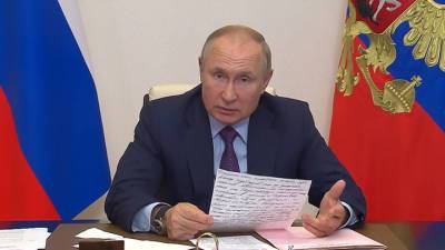 Владимир Путин призвал "Газпром" не сокращать транзит через Украину