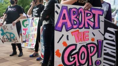 Суд временно заблокировал действие техасского закона об абортах