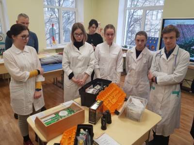 400 современных лабораторий создадут в петербургских школах за три года