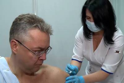 Десятки тысяч жителей Ставрополя привились от гриппа