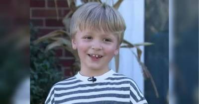 Шестирічний хлопчик на прогулянці з сім'єю знайшов гігантський зуб мастодонта віком у 12 тисяч років