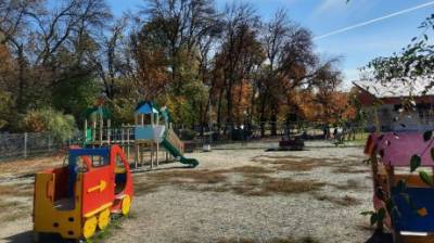 В Комсомольском парке из-за COVID-19 закрылась детская площадка