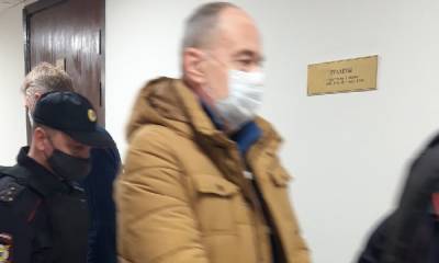 Судебное заседание по делу экс-министра Кайдалова не состоялось из-за бутылки воды