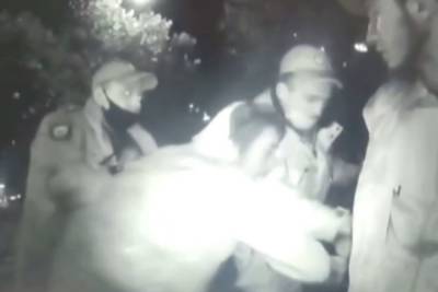 Москвичи пытались отбить у полиции дагестанцев, избивших парня в метро