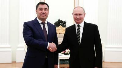 Путин провел телефонный разговор с президентом Киргизии