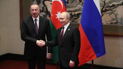 Путин и Алиев провели телефонные переговоры