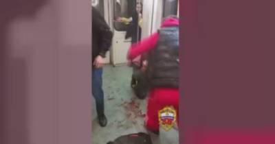 Избивали несколько минут: что известно о нападении в метро в Москве